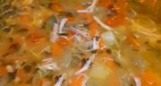 طرز تهیه سوپ مرغ مقوی خوشمزه و مجلسی برای سرماخوردگی