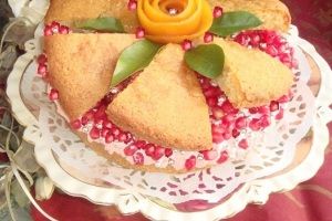 طرز تهیه کیک انار ویژه شب یلدا