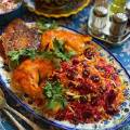 طرز تهیه آلبالو پلو مجلسی با مرغ ریش ریش شده خوشمزه