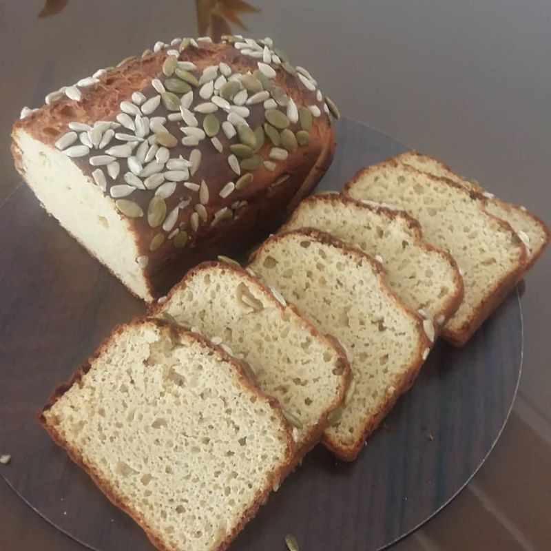طرز تهیه نان رژیمی کتوژنیک ساده و بدون کربوهیدرات با آرد بادام