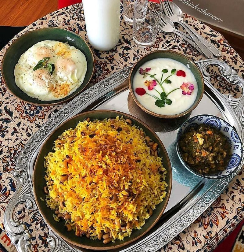 طرز تهیه دمی لوبیا چشم بلبلی با مرغ خوشمزه به روش شیرازی