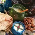 طرز تهیه ماست خانگی خوشمزه، قالبی و سفت با شیر پرچرب