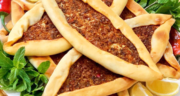 طرز تهیه پیده گوشت ساده و خوشمزه همراه با پنیر به روش ترکی