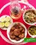 طرز تهیه شامی هویج خوشمزه و متفاوت با آرد نخودچی با سس مخصوص
