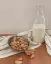 طرز تهیه شیر بادام خانگی خوشمزه، مقوی و سالم با وانیل و عسل