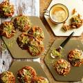 طرز تهیه سوهان عسلی خوشمزه و مجلسی با عسل، شکر و خلال بادام