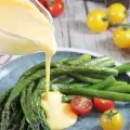طرز تهیه سس هلندی خوشمزه، آسان و سبک برای گوشت و میگو