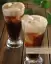 طرز تهیه ژله به شکل لیوان نوشابه پر از یخ، دسر جذاب و مجلسی