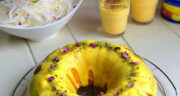 طرز تهیه کیک با روکش کاسترد خوشمزه، ساده و زعفرانی