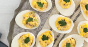 طرز تهیه تخم مرغ شکم پر ساده، خوشمزه و مجلسی برای پیش غذا