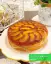 طرز تهیه کیک هلو برگردان ساده و مجلسی با سس کاراملی در فر