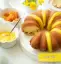 طرز تهیه کیک قیسی نرم و لطیف و لذیذ با کشمش و ماست