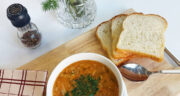 طرز تهیه سوپ جو پرک با مرغ و سیب زمینی بدون شیر ساده و رستورانی