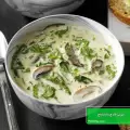 طرز تهیه سوپ قارچ و اسفناج و خامه مقوی و مجلسی بدون جو با شیر