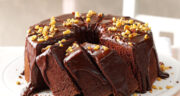 طرز تهیه کیک شیفون شکلاتی مخصوص و خوشمزه با پف زیاد برای خامه کشی