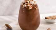 طرز تهیه شکلات داغ غلیظ خوشمزه و ساده با پودر کاکائو و نشاسته