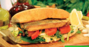 طرز تهیه ساندویچ ماهی ترکیه ای لذیذ و فوری خوشمزه با ماهی قزل آلا