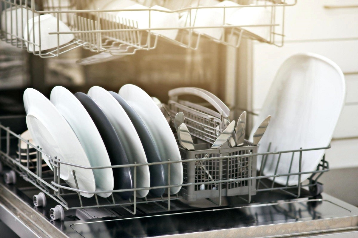 شکستگی ظروف در ماشین ظرفشویی نف 