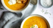 طرز تهیه سوپ رازیانه مقوی و سالم با طعمی فوق العاده به همراه سس فلفل