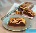 طرز تهیه چیز کیک براونی با طعم عالی و ساده با لایه پنیری در فر