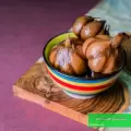طرز تهیه سیر ترشی هفت ساله خوشمزه و فوری با رب انار در 1 هفته