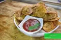 طرز تهیه چیپس بوجیا ترد و خوشمزه با آرد نخودچی و جعفری + فیلم
