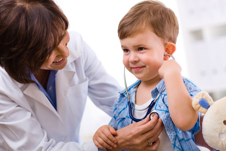 چگونه یک پزشک اطفال خوب را انتخاب کنیم؟