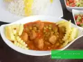 طرز تهیه خورش نخود فرنگی با گوشت چرخ کرده خوشمزه و ساده