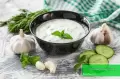 طرز تهیه ماست موسیر با موسیر تازه خانگی و خوشمزه + فیلم