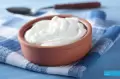 طرز تهیه ماست سفت با نشاسته فوری و خوش طعم بدون خامه + فیلم