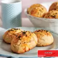 طرز تهیه پواچا پنیری خیلی ترد و خوشمزه برای صبحانه و عصرانه