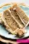 طرز تهیه کیک تولد موز و گردو خانگی با پف زیاد و خامه با فر و بدون فر