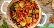 طرز تهیه خوراک مرغ و کدو سبز و هویج رژیمی و خوشمزه و سریع برای شام و نهار