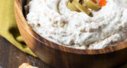 طرز تهیه دیپ زیتون با پنیر ماسکارپونه شیک و ساده و خوشمزه برای مهمانی