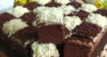 طرز تهیه کیک برشی با پف عالی و پودر نارگیل + سس شکلاتی