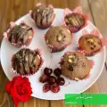 طرز تهیه مافین گیلاس با ماست و بادام شیک و مجلسی