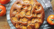 طرز تهیه کیک خرمالو رژیمی (بدون شکر) ساده و پف دار در تابه و فر