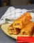 طرز تهیه رول سوسیس سوخاری ایرانی با نان تست و پنیر