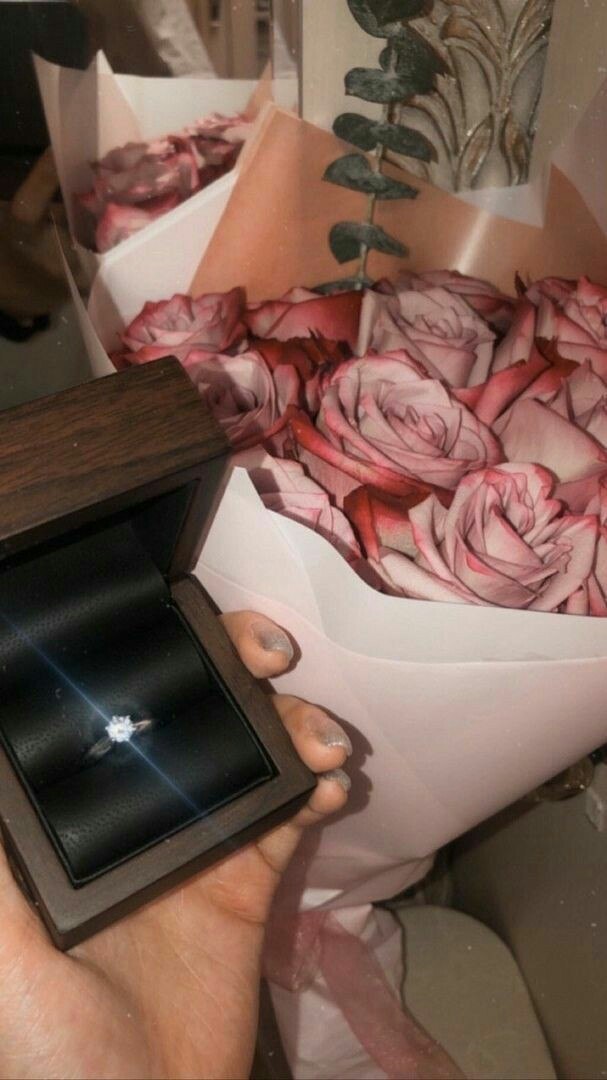 عکس کادو ولنتاین برای دختر فیک