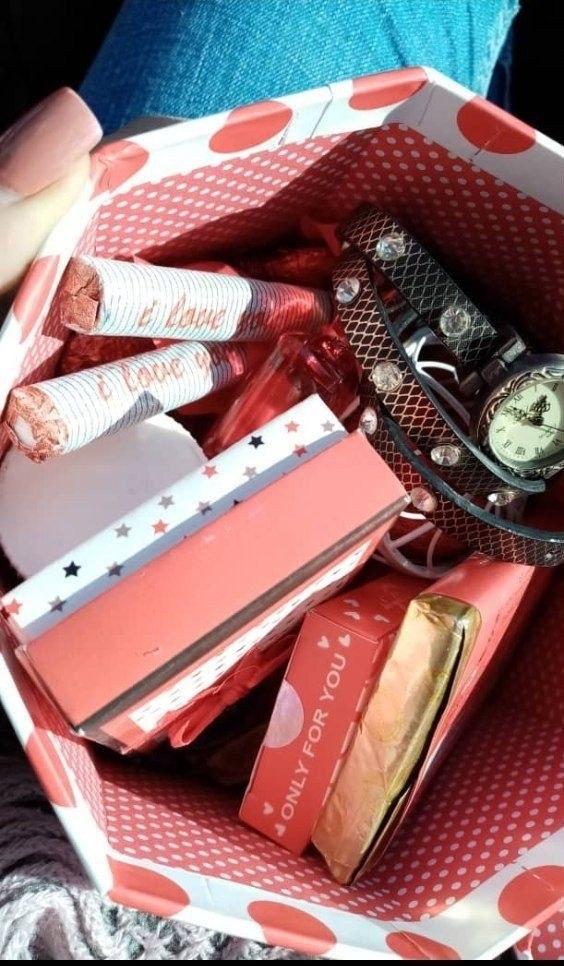 عکس کادو ولنتاین برای دختر فیک