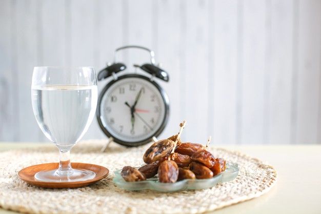 روزه چیست و چرا می گیریم