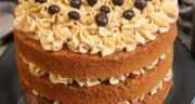 طرز تهیه کرم نسکافه همه‌ کاره خوشمزه ترین فیلینگ کیک جایگزین خامه قنادی