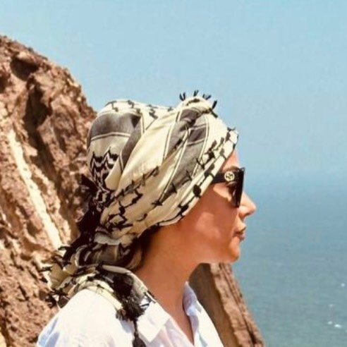 بیوگرافی روشنک گلپا همسر محسن تنابنده