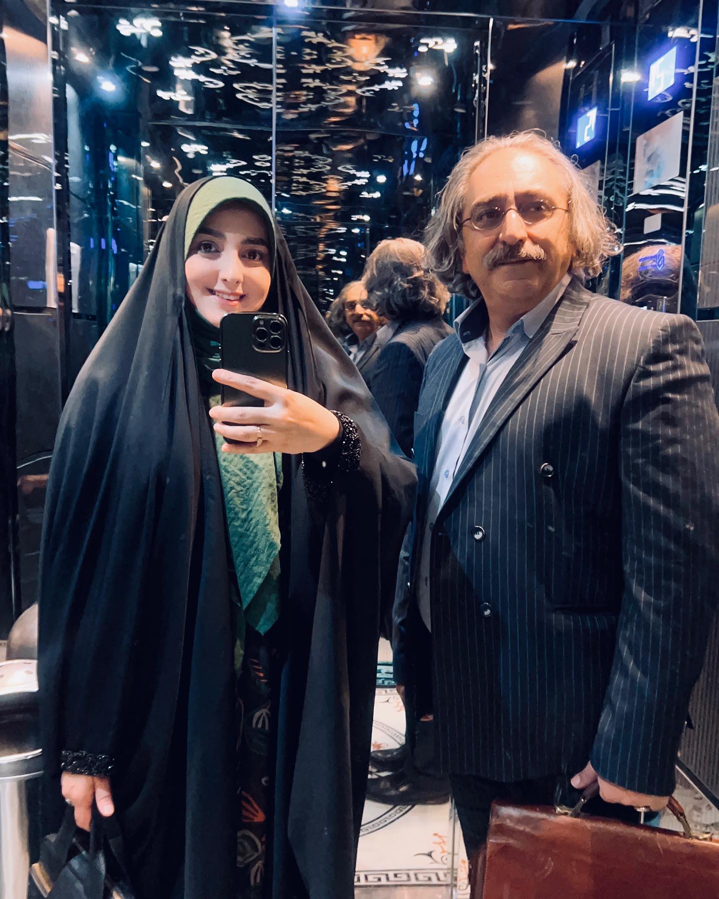 مجری برنامه هلال