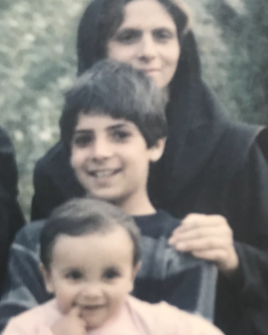 بیوگرافی شیوا مکینیان