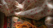 طریقه خواندن نماز حاجت 2 رکعتی و 4 رکعتی در روز پنجشنبه و جمعه که معجزه می کند