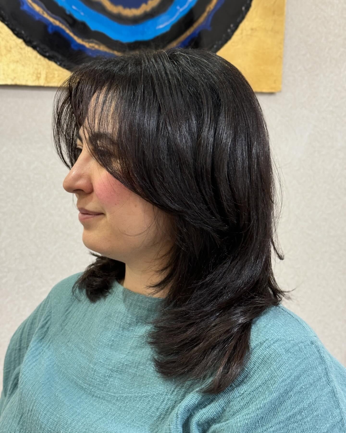 مدل مو چتری پرده ای برای صورت گرد