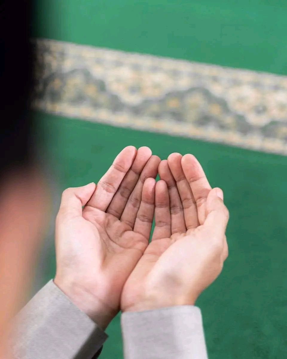 بهترین ذکر برای حاجت فوری