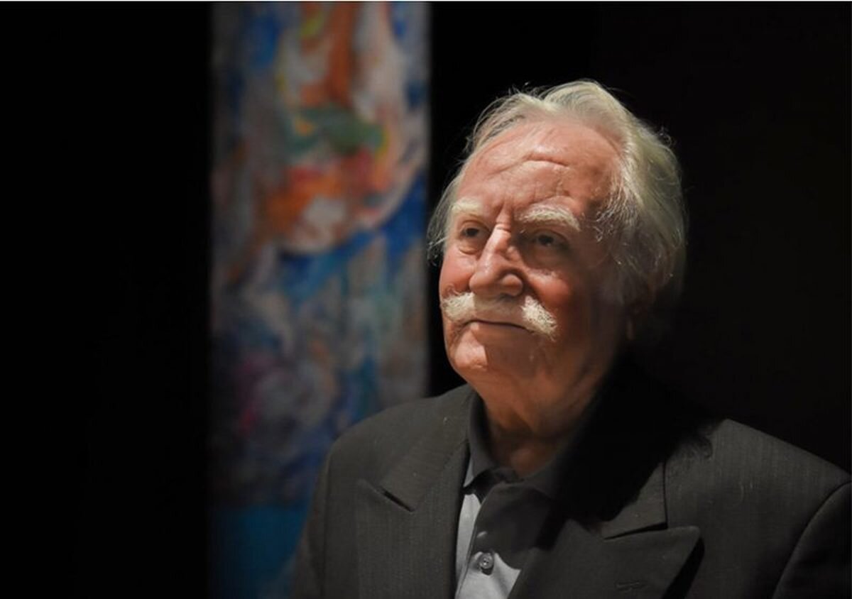 عکس استاد محمود فرشچیان