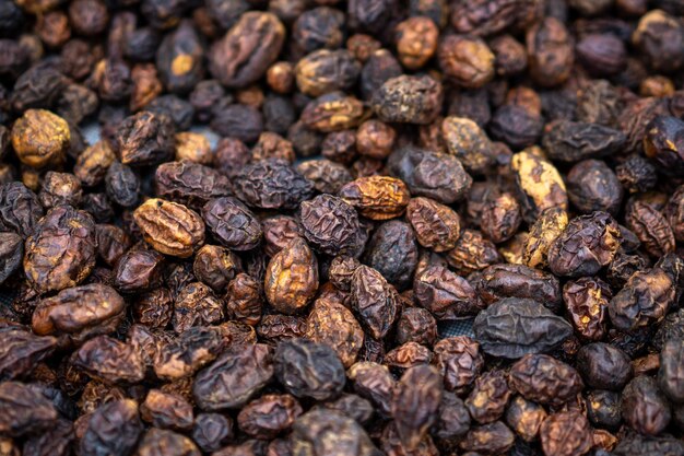 هلیله سیاه برای چی خوبه؟